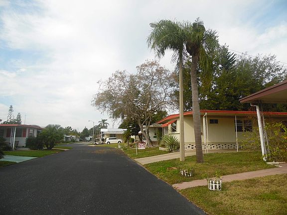 5th image of 2644 Butterfly Dr