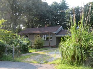 458 Manor Rd, Arnold, MD 21012