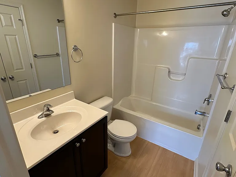109 Willowtree Ln #109 — Photo 9