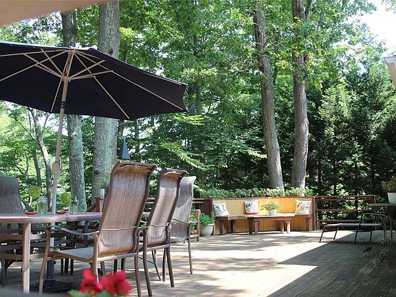 4th image of 605 Long Creek Dr