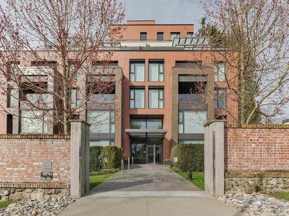 1561 W 57th Ave #100, Vancouver, BC V6P 0H5