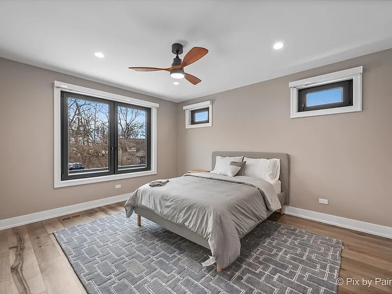 148 Oak St — Photo 17