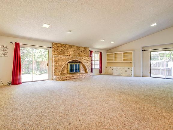 2nd image of 4407 Green Oak Dr