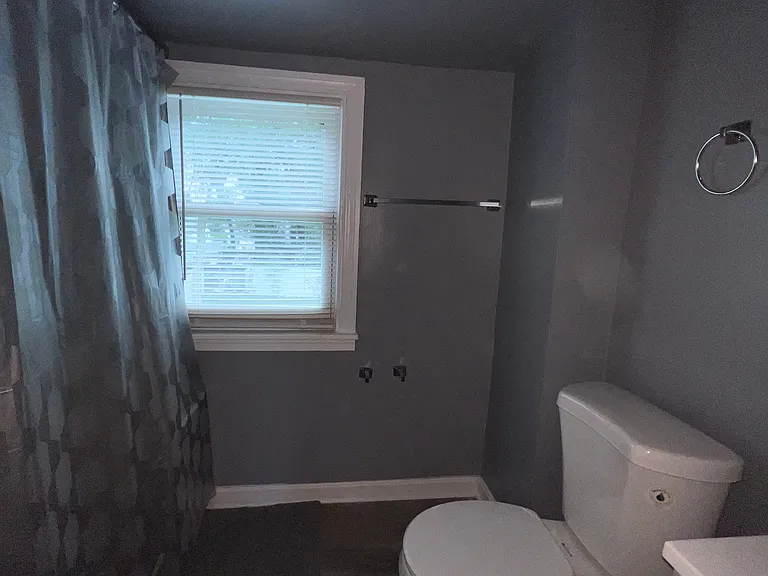 1011 Monroe St — Photo 9