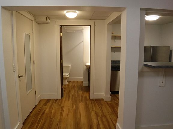 2nd image of 1201 Cleveland St APT B