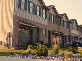 88 Hineman St, Prince Edward County, ON K0K 2T0
