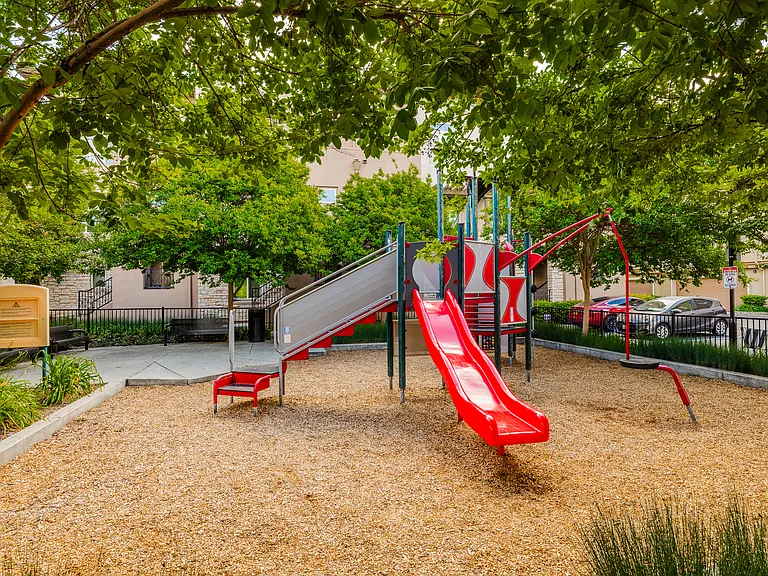 Play structure right in front of the home