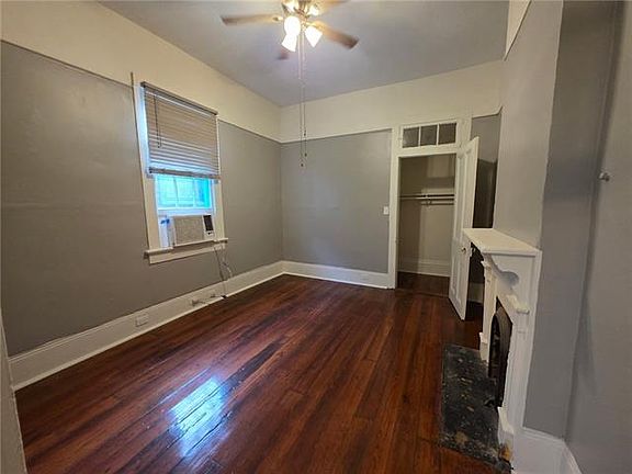 3rd image of 2215 Cadiz St