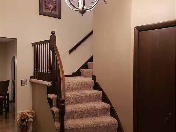 5th image of 16985 Deer Path Dr
