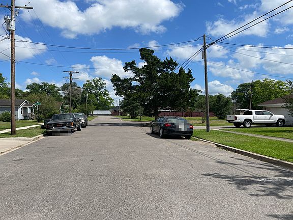 5th image of 1590 Avenue B