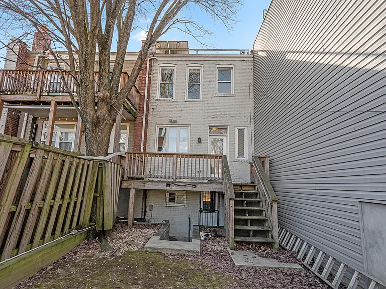 1654 Gales St NE — Photo 45