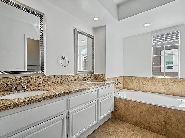 4258 Flintlock Ln — Photo 28