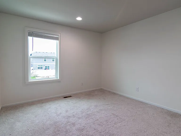 8006 S Fruitvale Ln — Photo 8