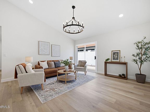 5th image of 18422 N 19TH Street