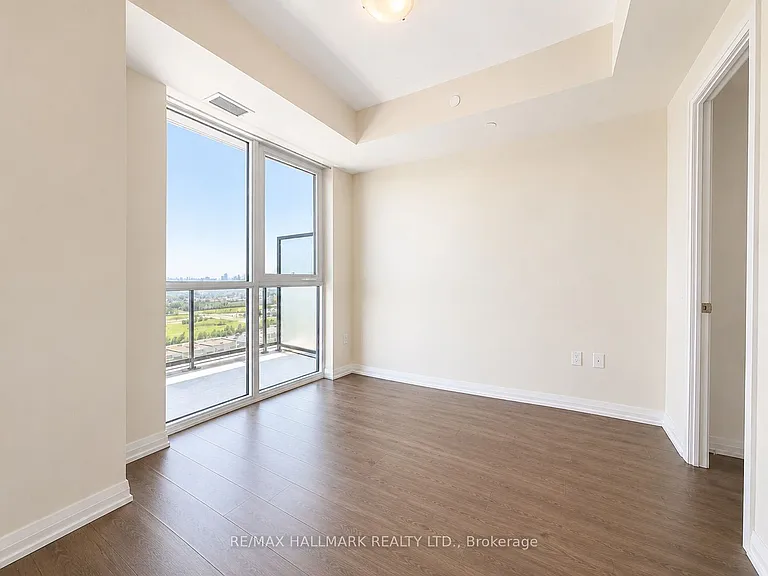 35 Watergarden Dr #1711 — Photo 16
