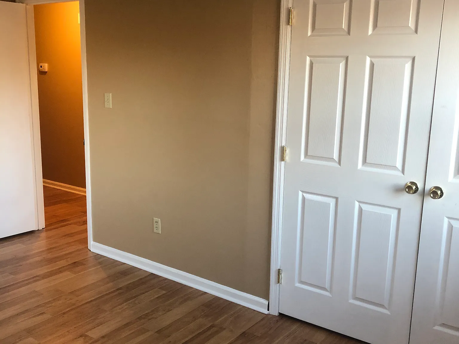 2 bed, 900 sqft, $1,000 — Photo 4