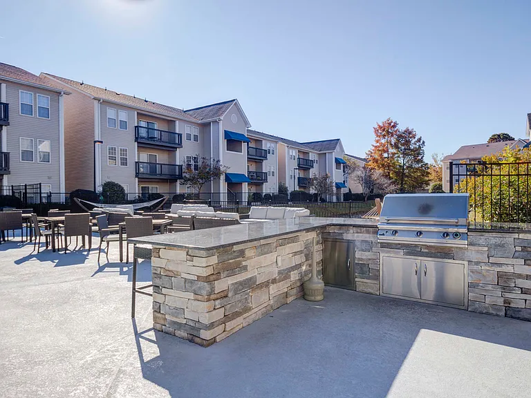 Quad Apartment Homes — Photo 2