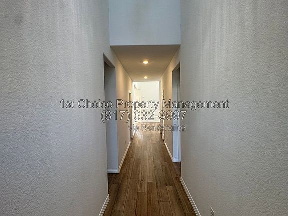 3rd image of 10021 Elkhorn Dr