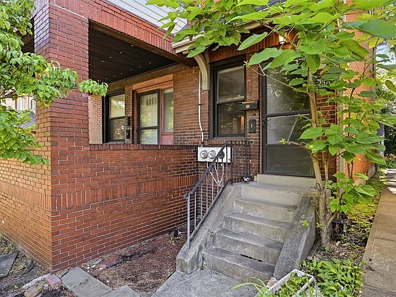 4th image of 3590-3592 Beechwood Blvd