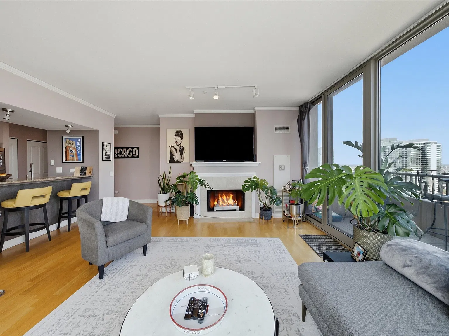 1 bed, 1.5 bath, 1051 sqft, $3,600 — Photo 4