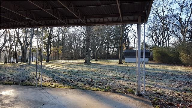 1st image of 5717 Red Oak Dr