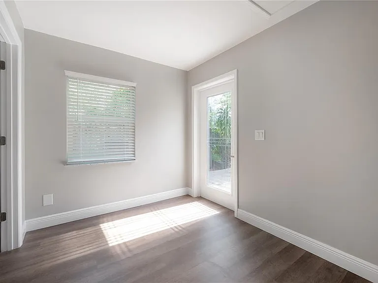 6901 S Fitzgerald St — Photo 35