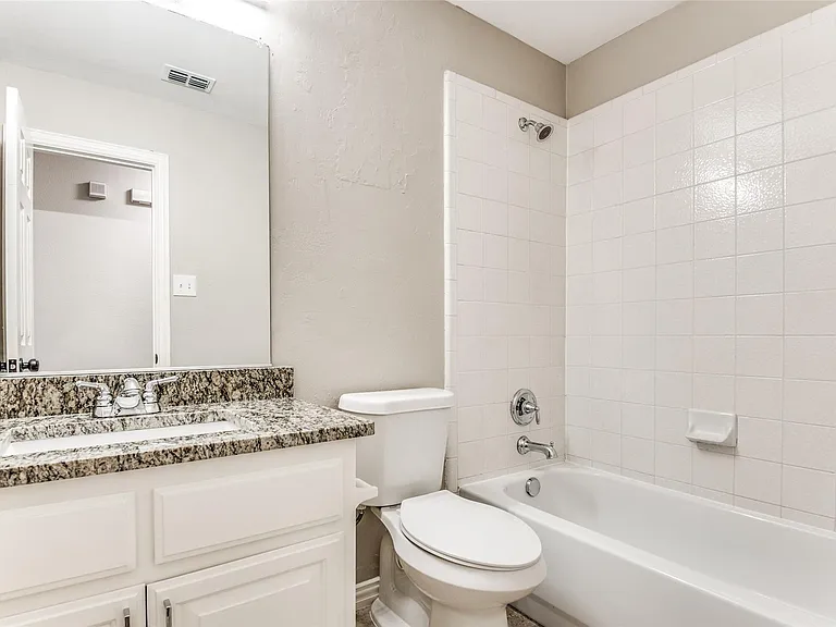 15704 Grove Crest Dr — Photo 19