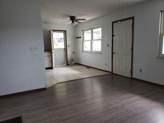 4th image of 5409 Sierra Ln