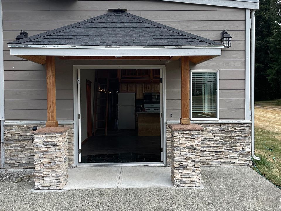 1st image of 11201 Aero Ln SE #1