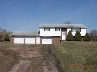 387 Buckingham Rd, Fredericktown, PA 15333