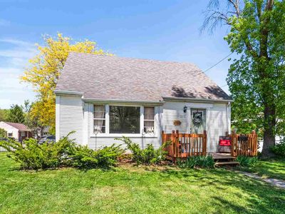 1926 E Court St, Iowa City, IA, 52245