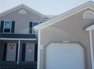 33153 Beverly Ln #33, East Avon Lake, OH 44012