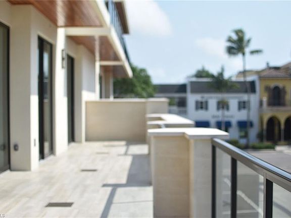 5th image of 505 5th Ave S #203