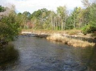 75 Riverside Dr, Lebanon, NH 03766