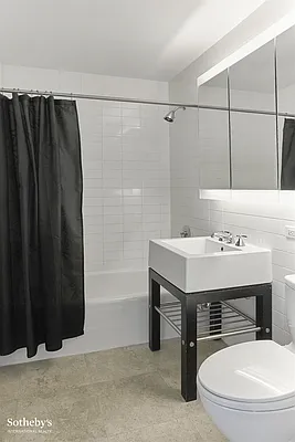 Rented by Sotheby's International Realty | media 34