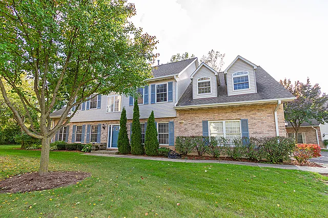1550 Laurel Oaks Dr photo 1
