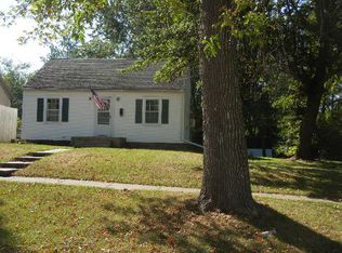 208 E Sheridan St, Macon, MO 63552