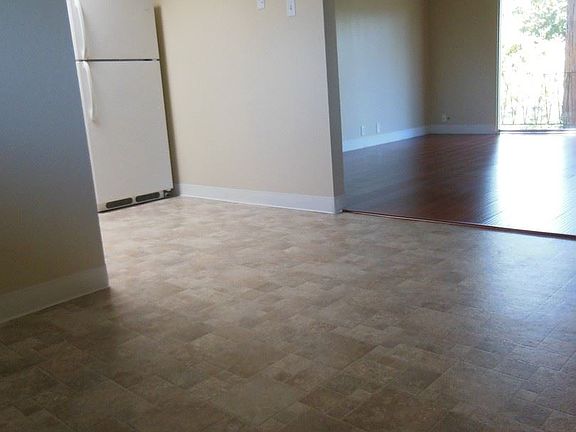 3rd image of 1584 Regent St APT 4