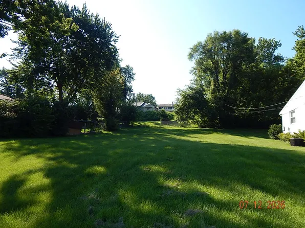 1111 Briarcliff Ln Lot 43, Clinton, IA 52732