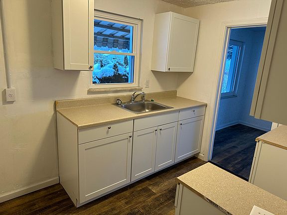 2nd image of 2934 Revels Ave