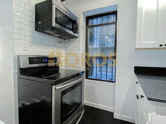 2nd image of 217 E 10th St