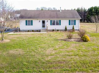 112 Cloverfield Ln, Harrington, DE 19952