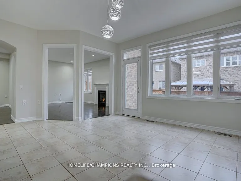 102 Benadir Ave — Photo 16