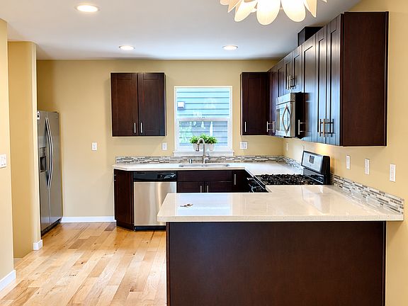 3rd image of 14025 35th Ave NE