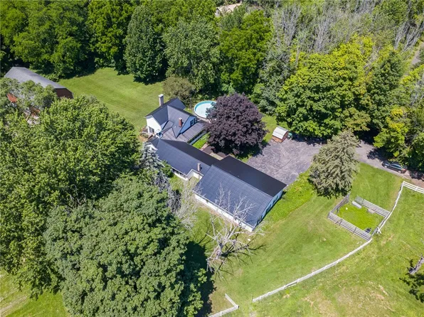 3387 Cambier Rd, Marion, NY 14505