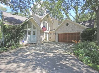 421 Spring Cress Ln, West Chicago, IL 60185