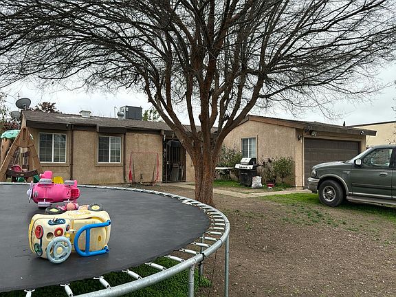 3rd image of 110 W 13th Ave