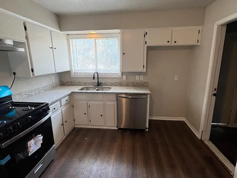 9306 Saint Lo Rd — Photo 4