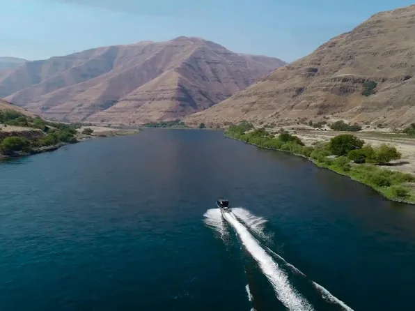 16506 Snake River Rd, Asotin, WA 99402