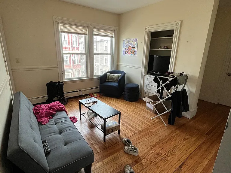 80 Hillside St #2U — Photo 3